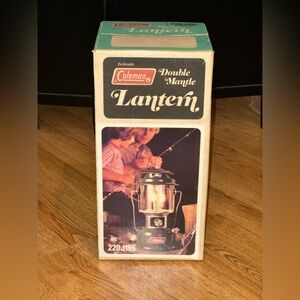 VTG 1979 Coleman Double Mantle Metal/Glass Lantern Model 220J195 Made In USA NOS